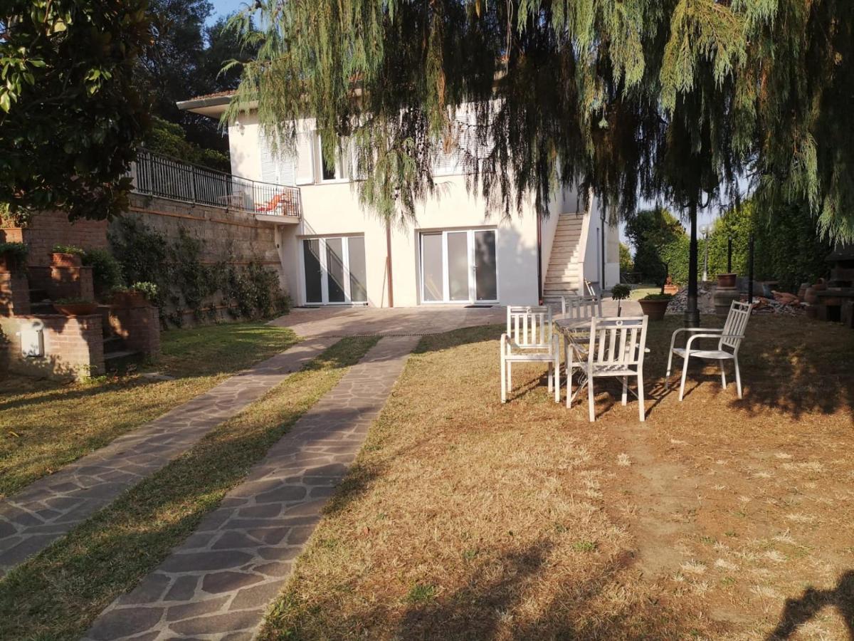 B&B Le Rose Di Paola Santa Maria a Monte Bagian luar foto