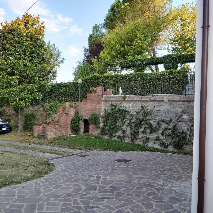 B&B Le Rose Di Paola Santa Maria a Monte Bagian luar foto