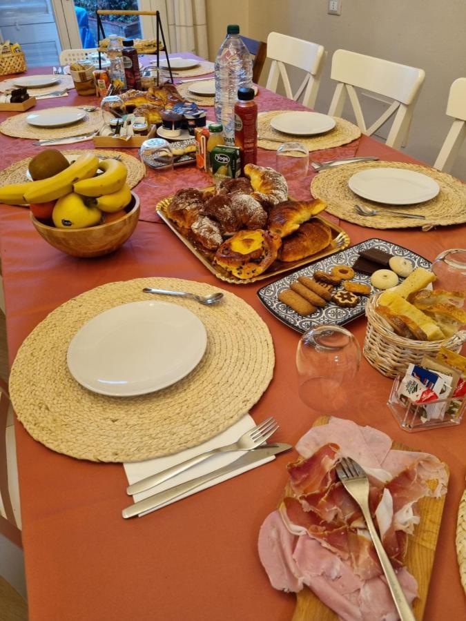 B&B Le Rose Di Paola Santa Maria a Monte Bagian luar foto