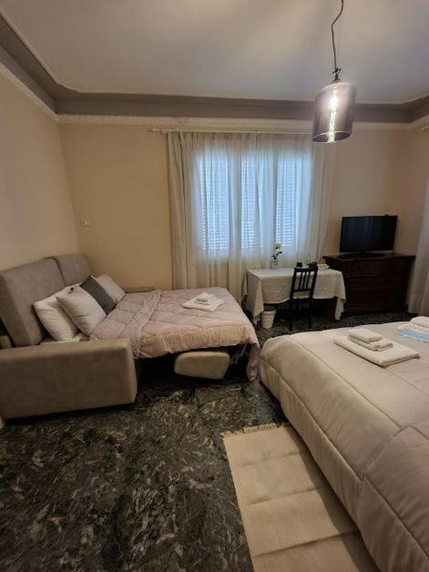 B&B Le Rose Di Paola Santa Maria a Monte Bagian luar foto