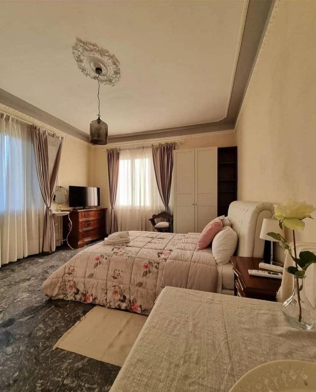 B&B Le Rose Di Paola Santa Maria a Monte Bagian luar foto